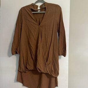 Callie Mac hi-low tunic top